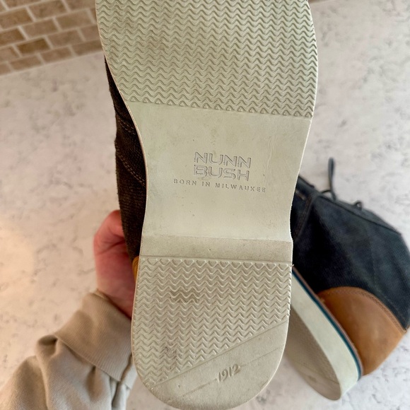 Nunn Bush Comfort Gel Men’s Gray and Tan Chukka Boots with Memory Foam | Size 11 - Picture 5 of 8